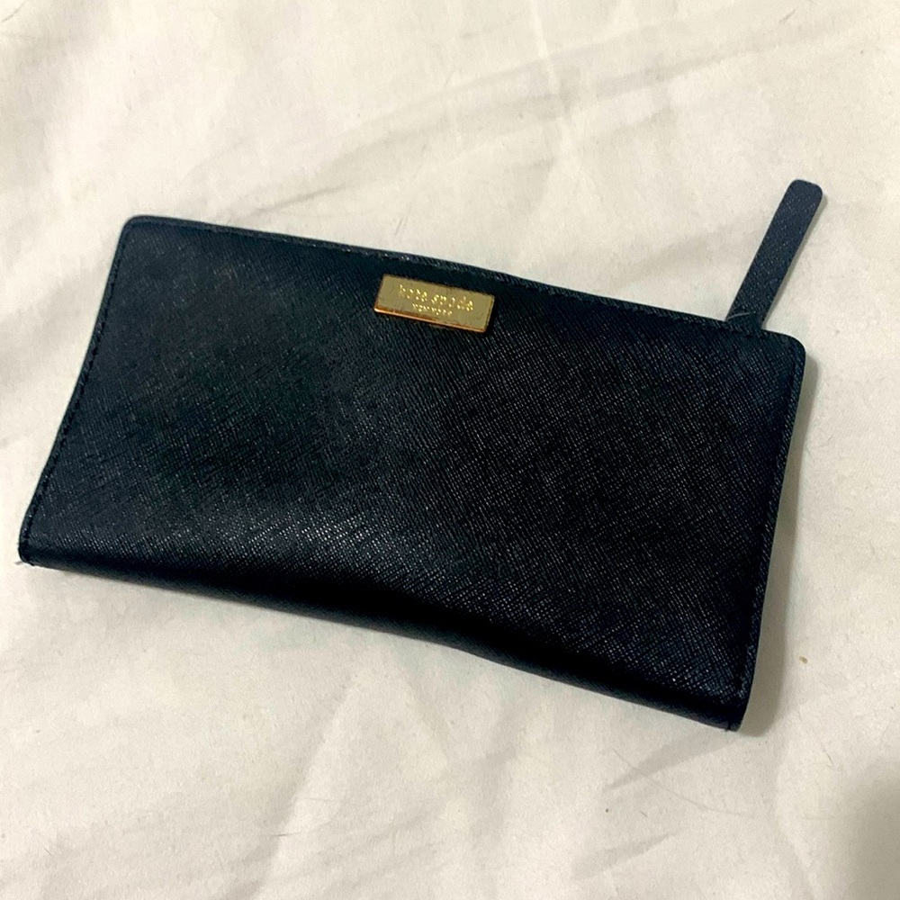 Kate Spade Wallet - Picture 1 of 4